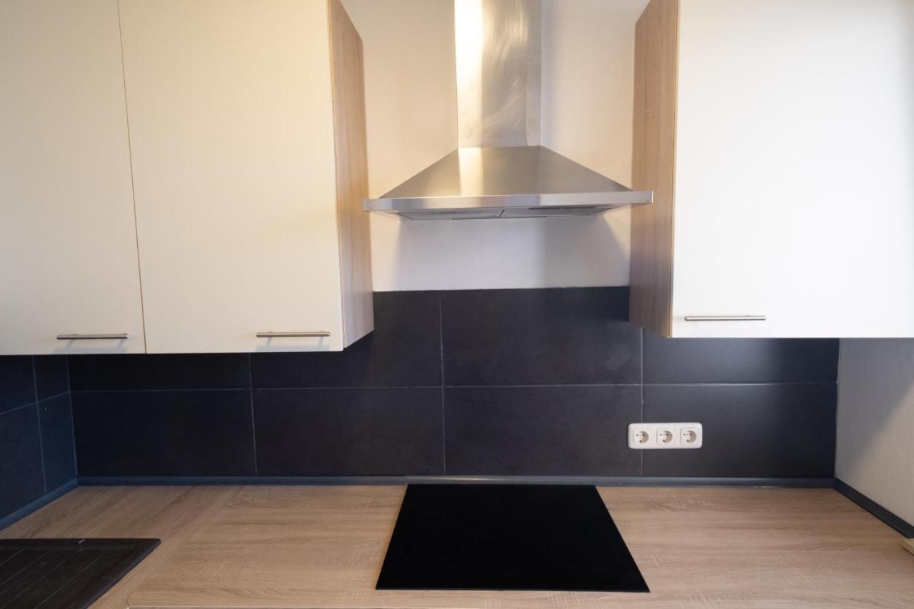 Schoene 2 Zimmerwohnung Mit Uhd-Tv, Grossem Balkon Und Haengematte 람퍼다임 외부 사진